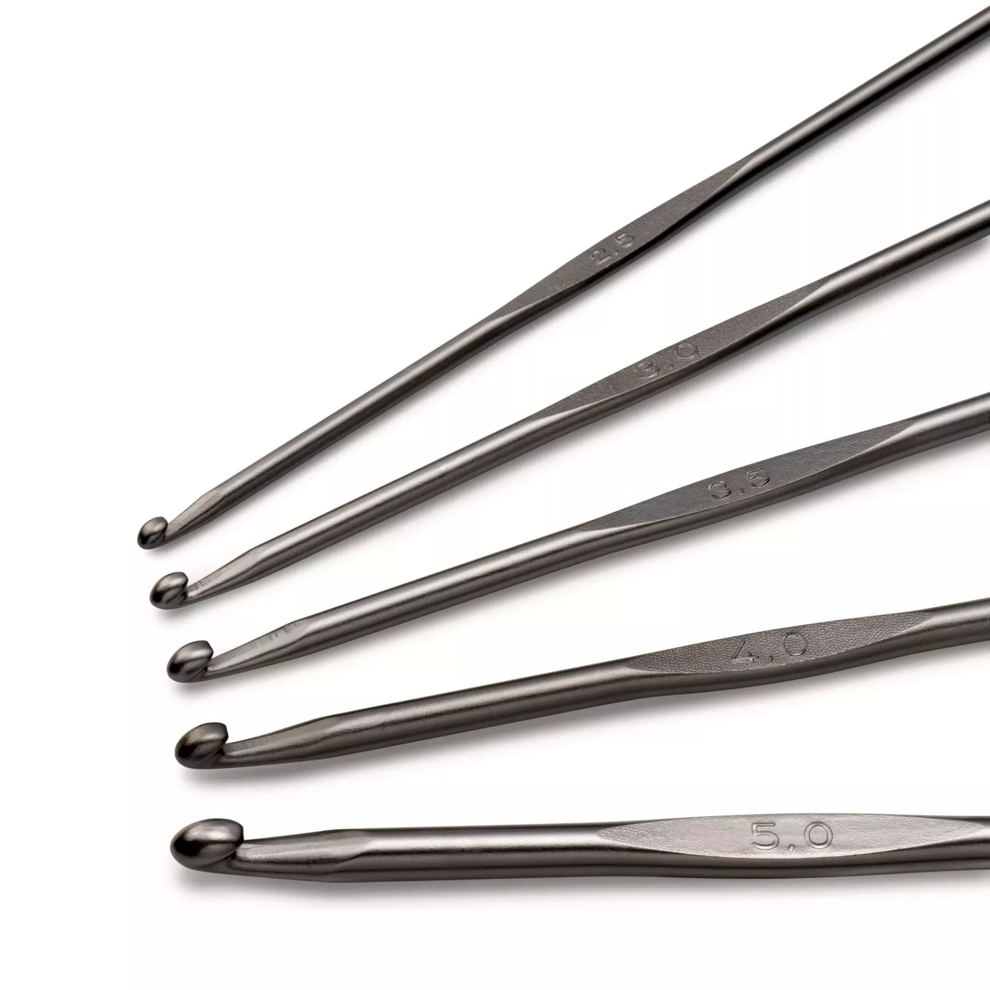 Crochet hooks for wool set with guide plate, 14cm, 2.50 - 5.00mm